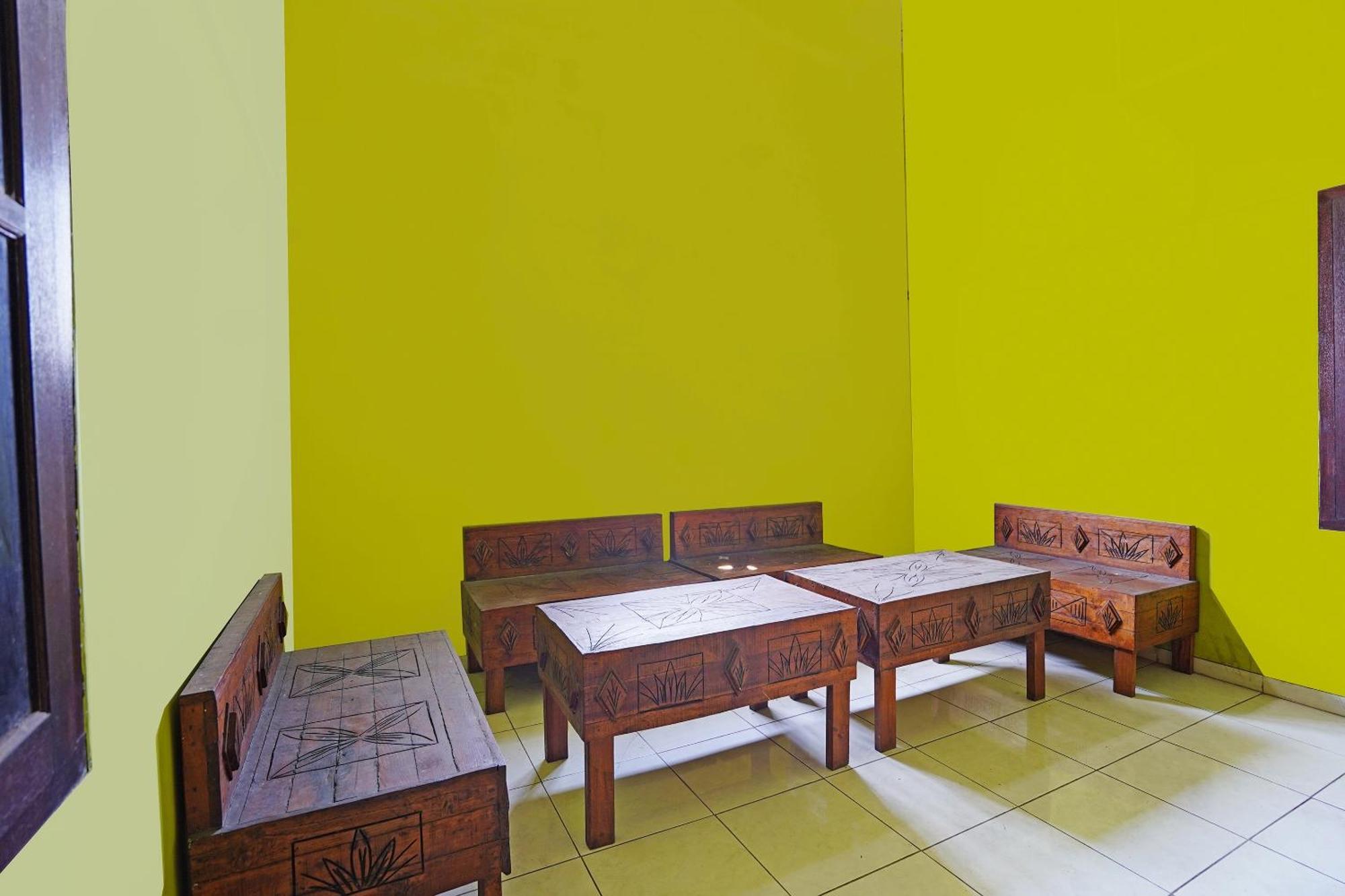 Oyo 91583 D'Cost Green Syariah Surabaya Exterior foto