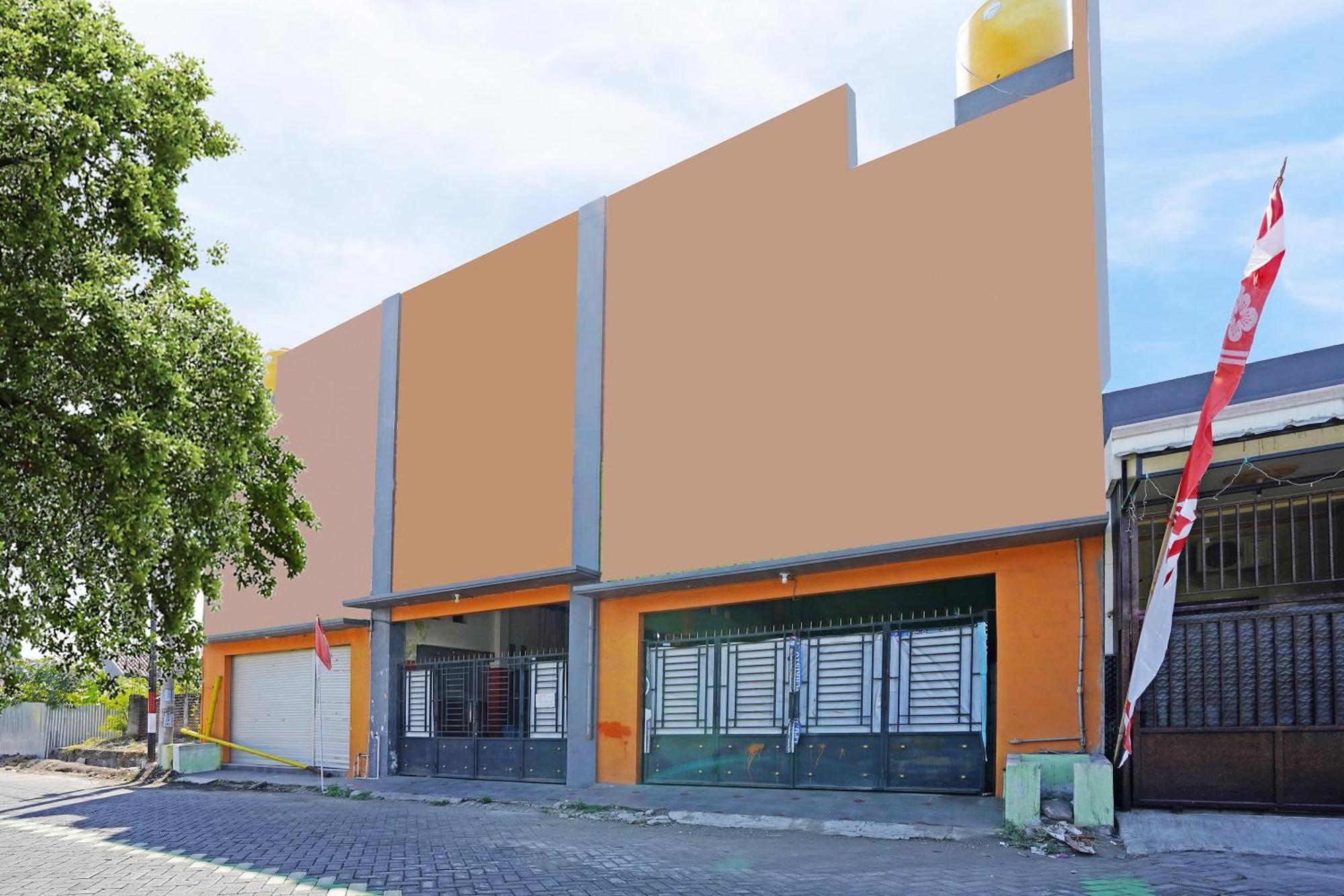 Oyo 91583 D'Cost Green Syariah Surabaya Exterior foto